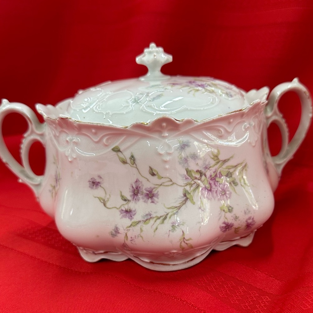 Beautiful antique porcelain bowl with lid.
